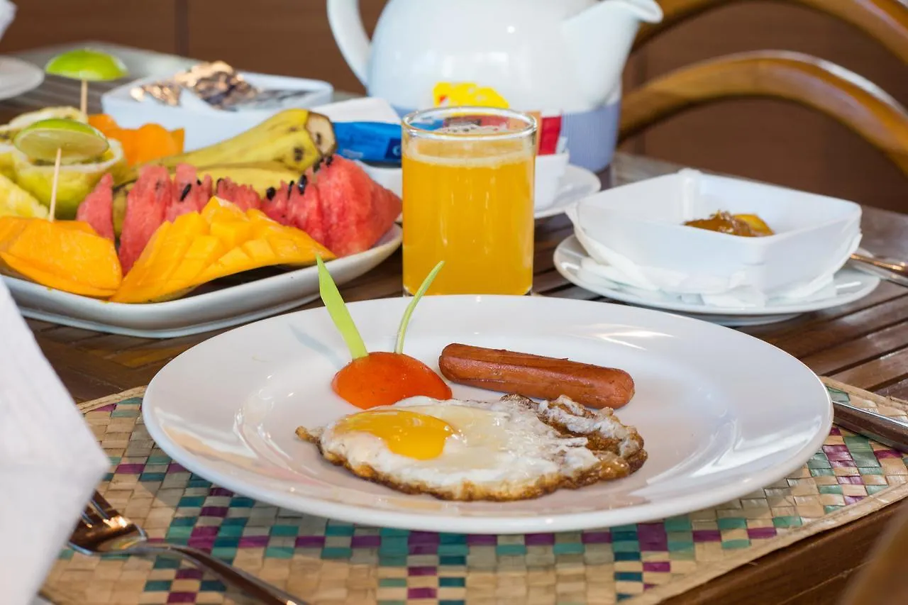 Hotel Ceyloni Lake Residency Kandy